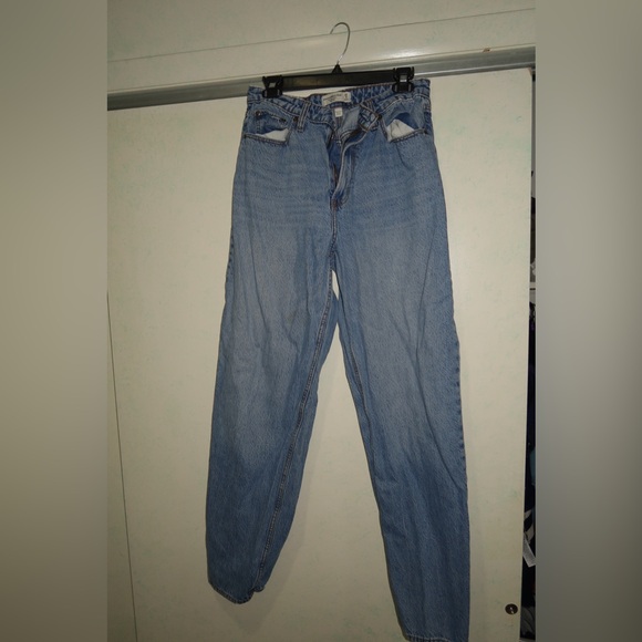 Abercrombie & Fitch High Rise Light Blue Jeans - Picture 2 of 3
